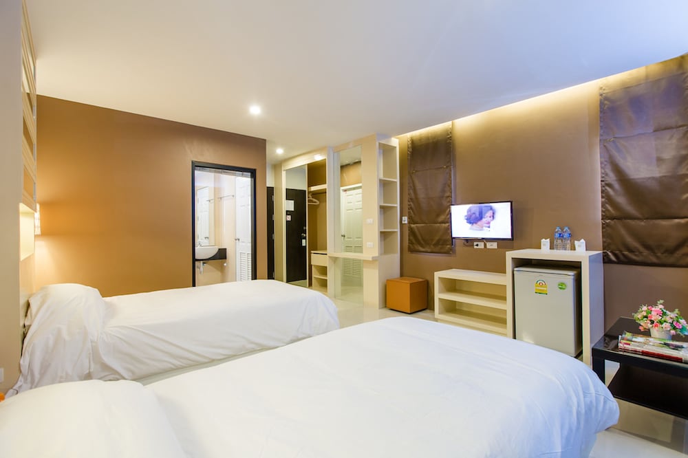 Twin Room, Non Smoking photo 2
