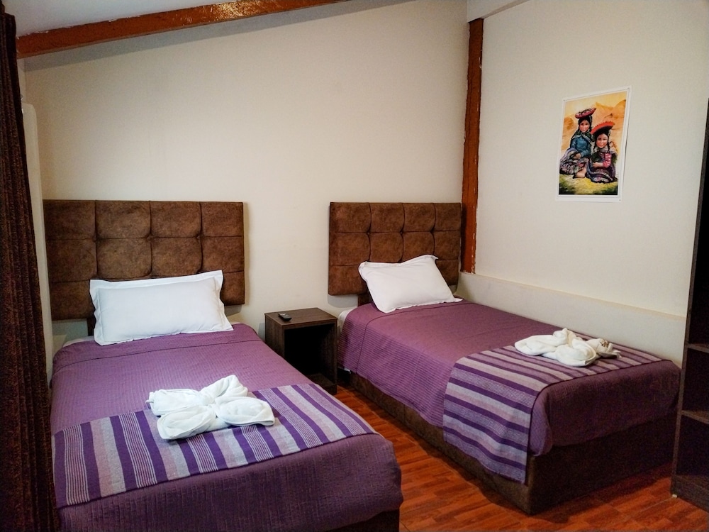 Classic Twin Room, 6 Bedrooms, Private Bathroom