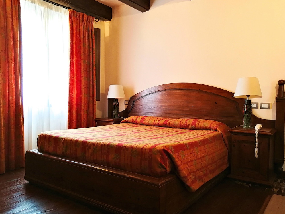 Double Room - Photo 3