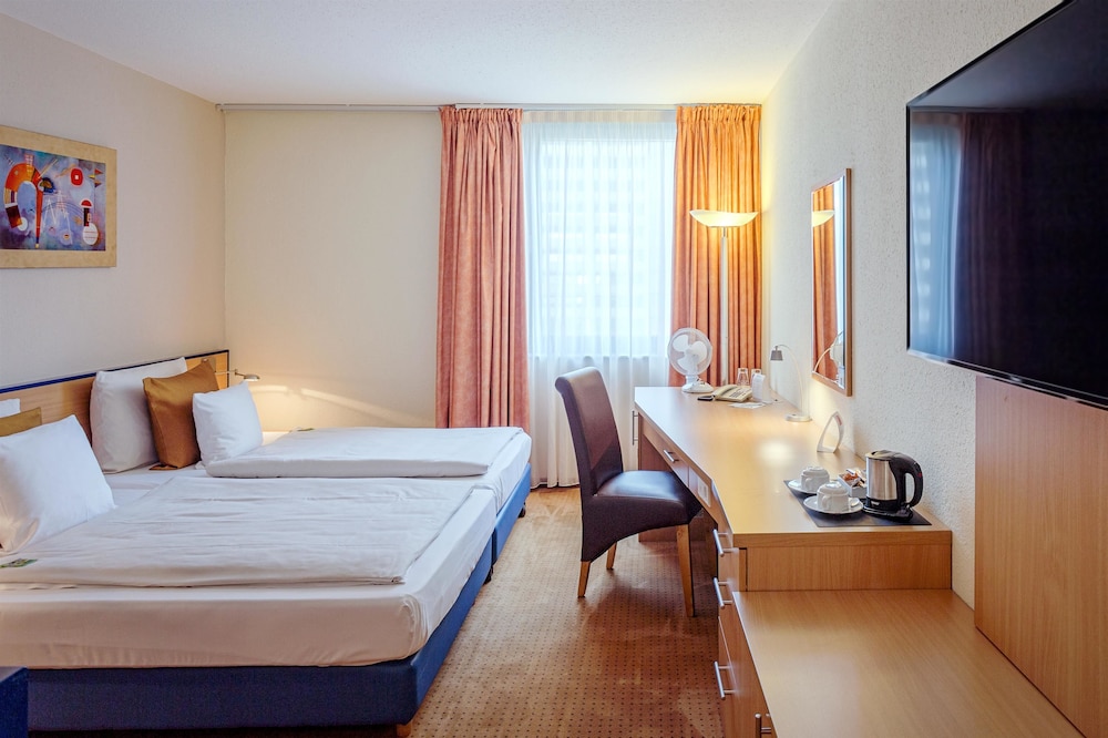 Comfort Room, 1 Double Bed - Photo 3