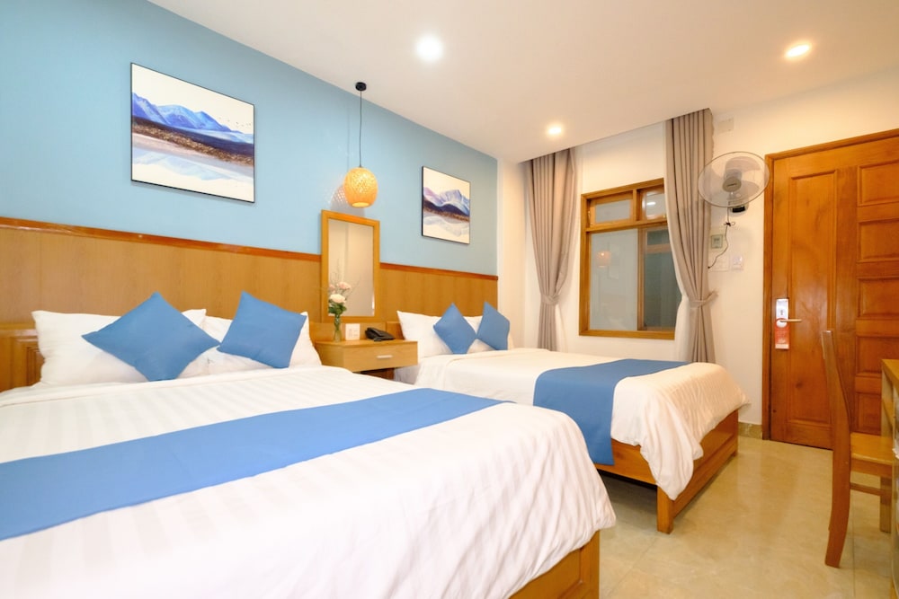 Basic Twin Room