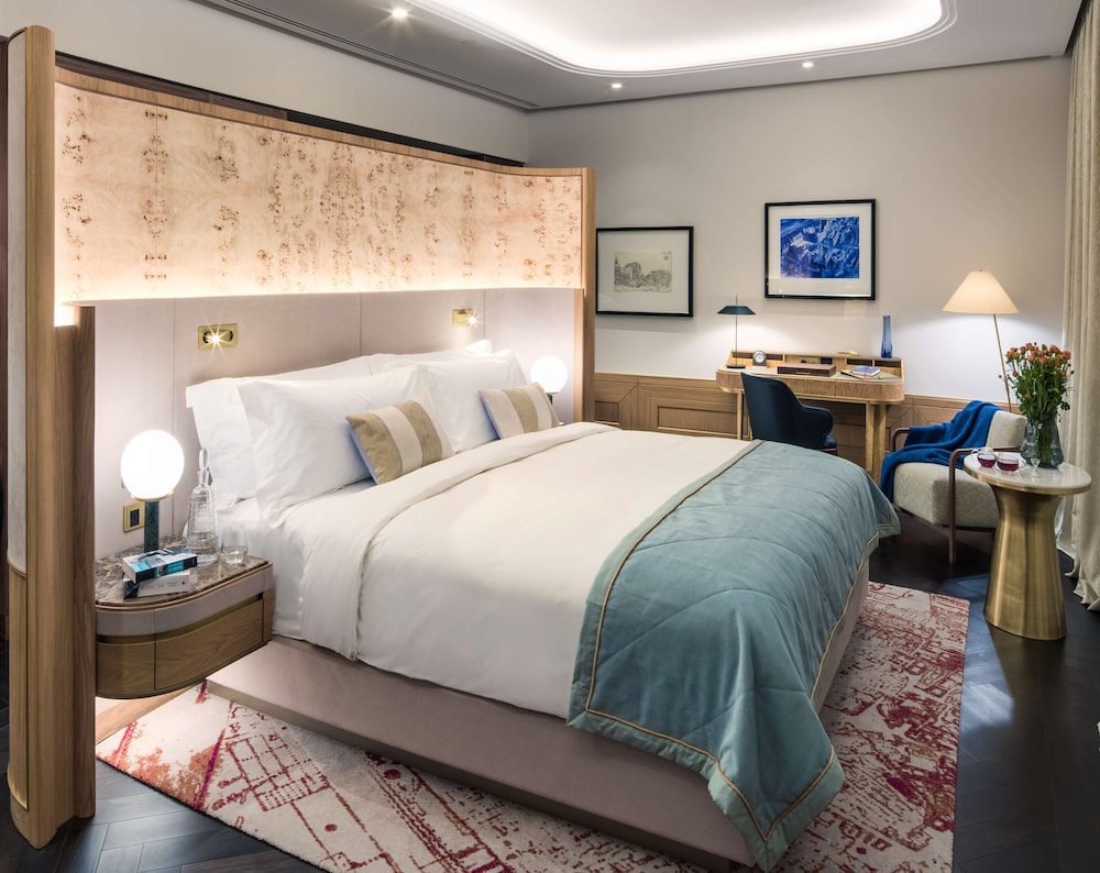 Deluxe Room, 1 King Bed