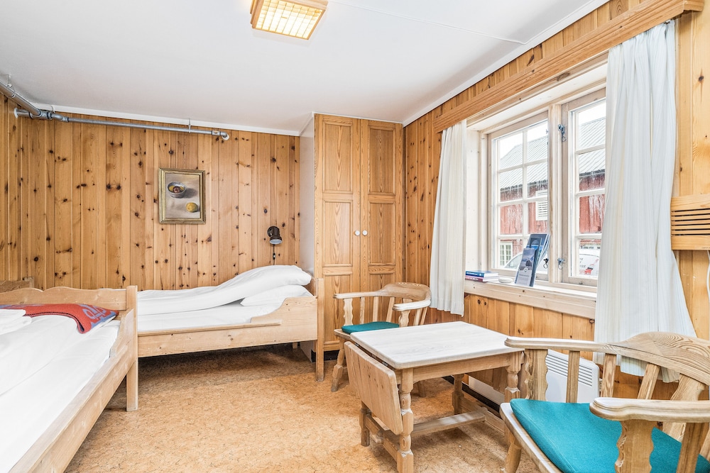 Standard Twin Room - Photo 2
