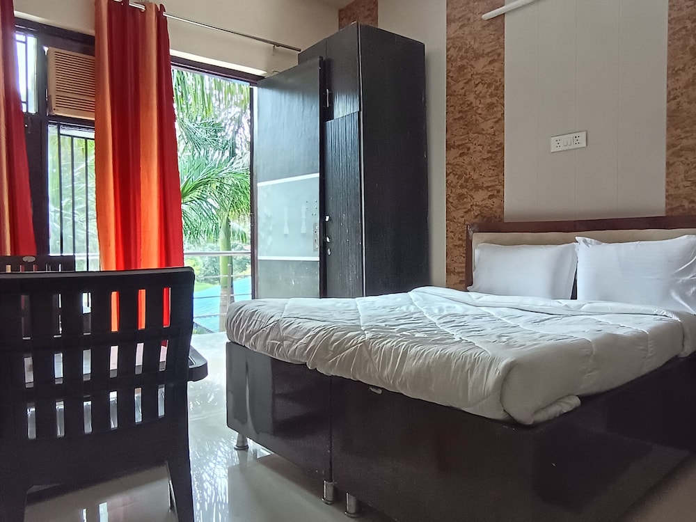 Superior Double Room, Pool View photo 2