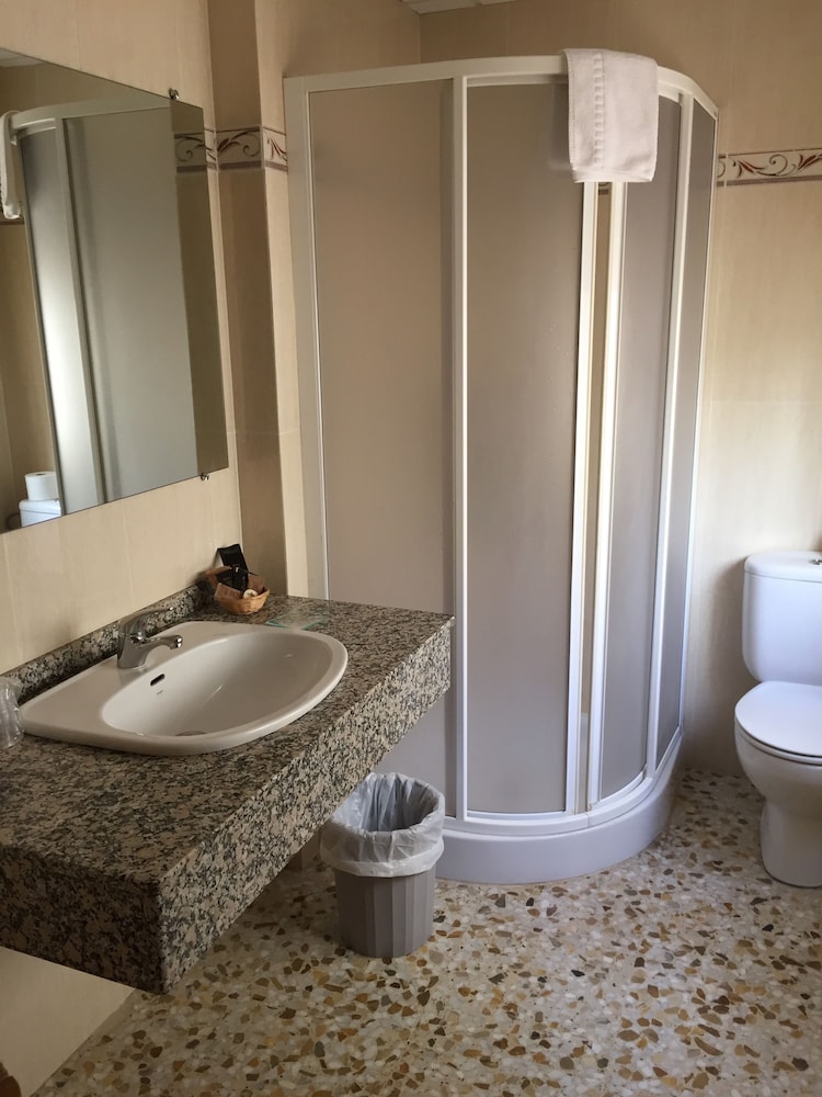 Family Triple Room (Two adults and one child)