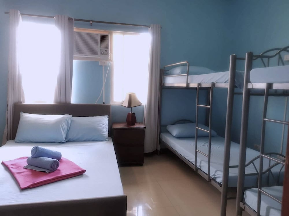 4 Beds Dorm photo 3