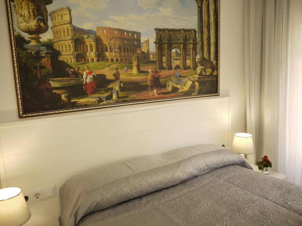 Habitación Doble Romántica, Balcón, Vista a la Ciudad (Coliseo)