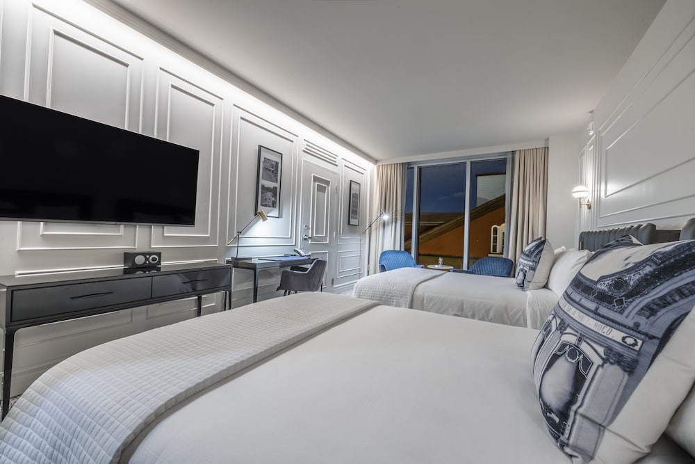 Room Citadine with two Queen beds - Photo 4