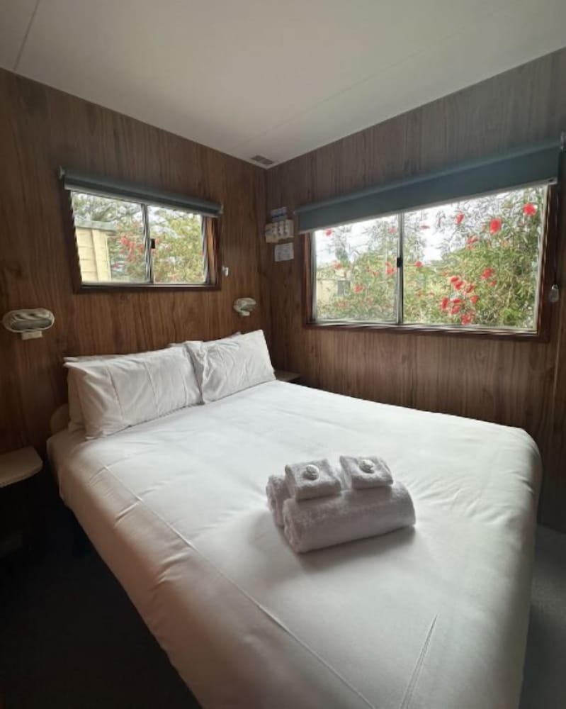 Basic Cabin, Balcony photo 1