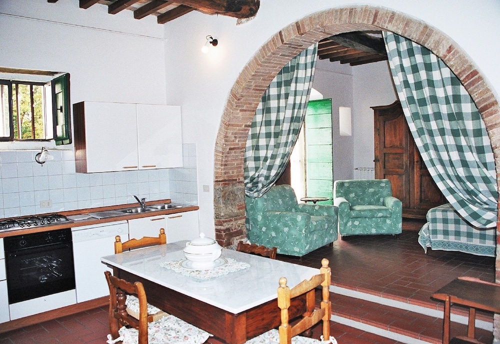 Apartment, Ground Floor photo 2