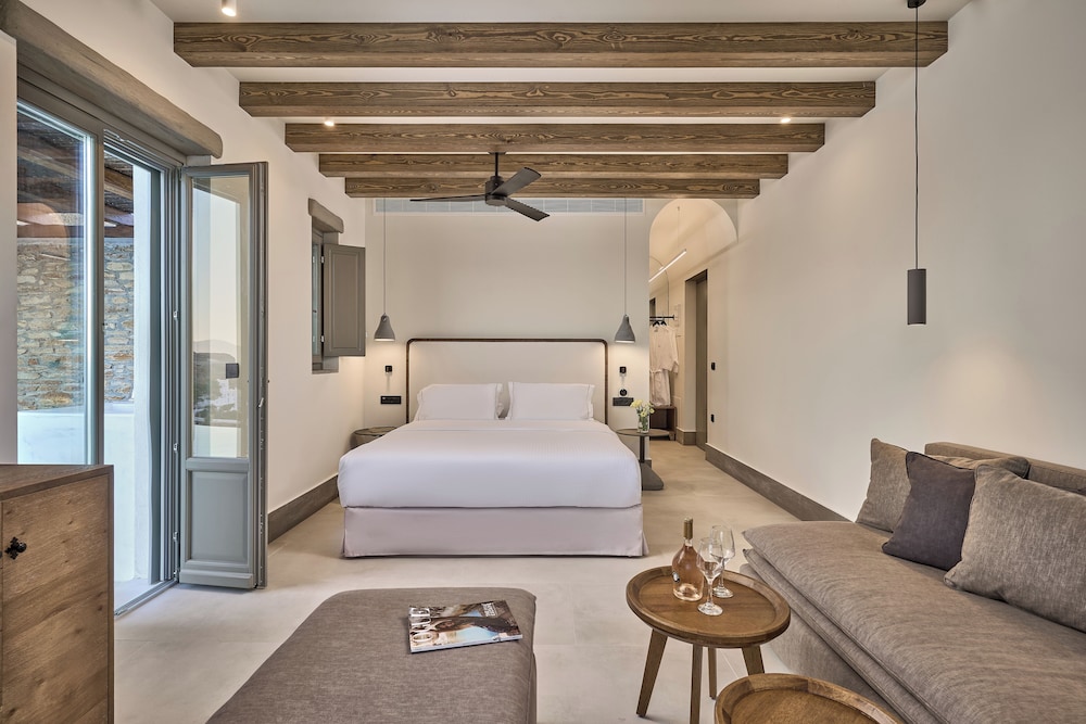 Panoramic Suite, Private Pool photo 2