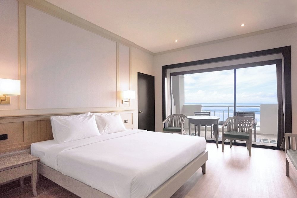 Deluxe Studio Sea View - King - Photo 1