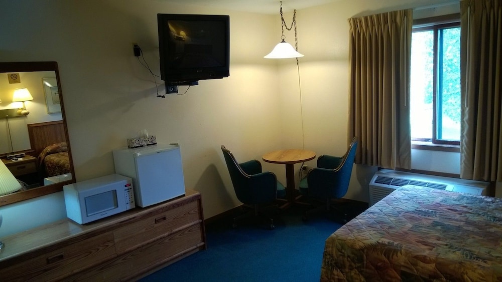 Economy Room, 2 Double Beds photo 2