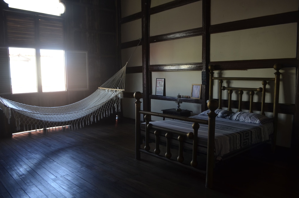Standard Room, Shared Bathroom (Vintage) photo 2