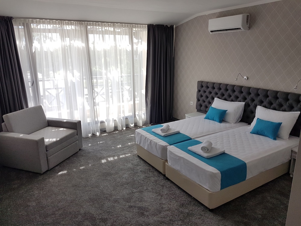 Deluxe Double Room, Sea View photo 3