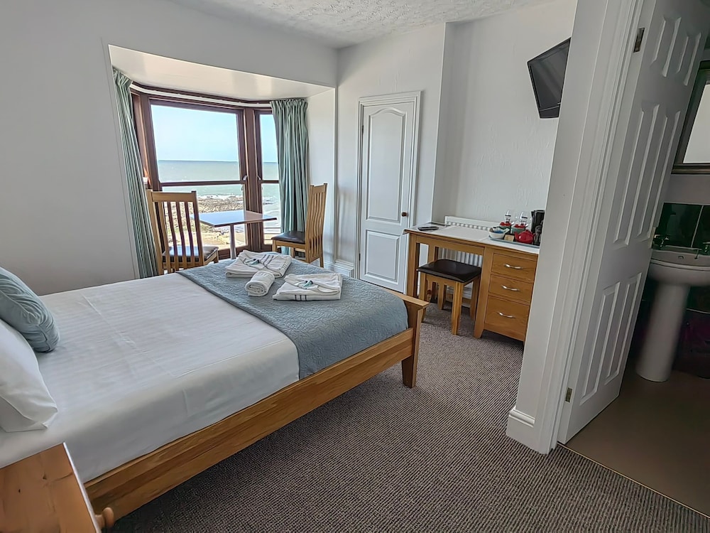 Double Room, Ensuite, Sea View photo 1
