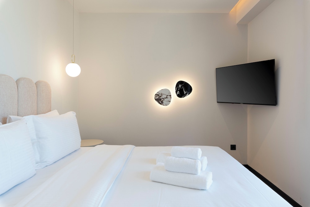 Deluxe Studio Suite photo 3