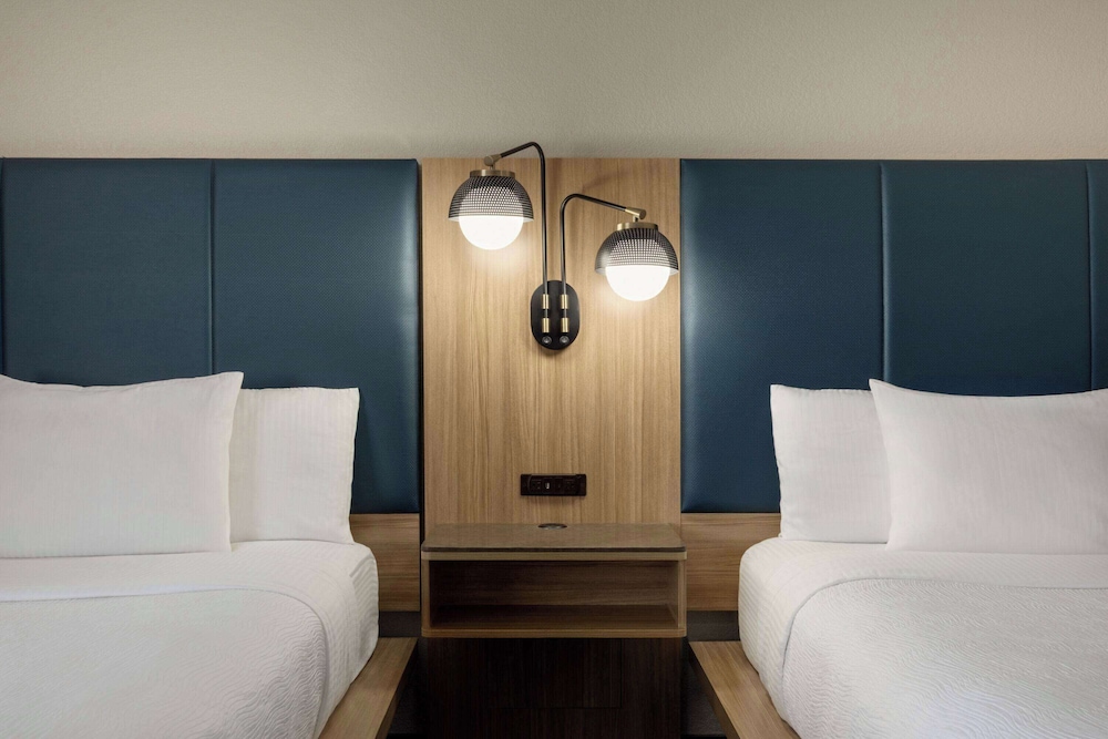 Deluxe Room, 2 Double Beds, Non Smoking - Photo 2