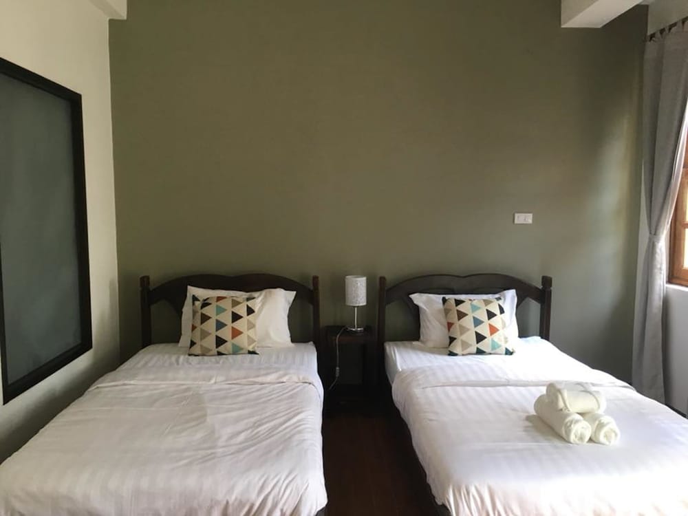 Standard Twin Room photo 2