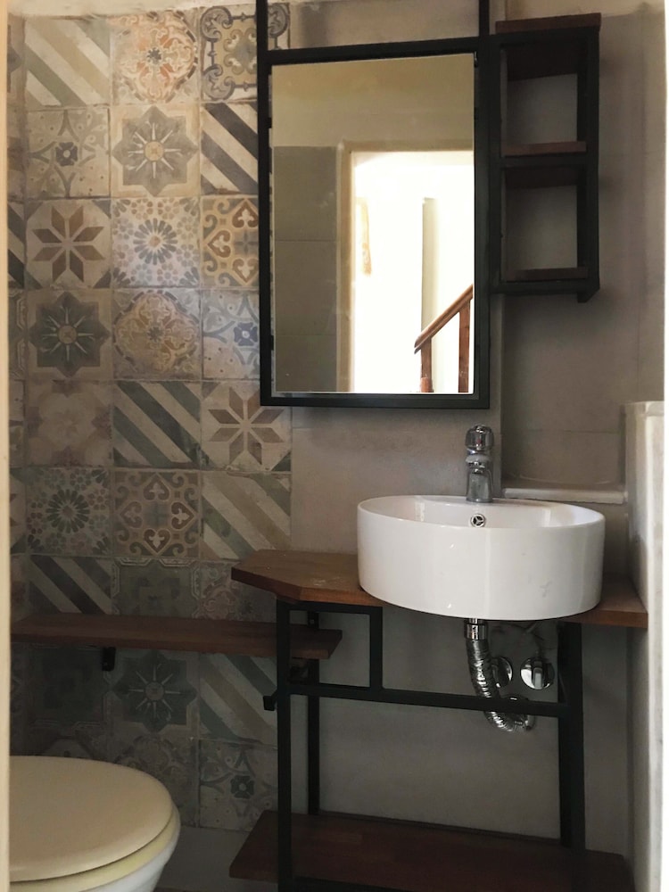 Traditional Duplex photo 3