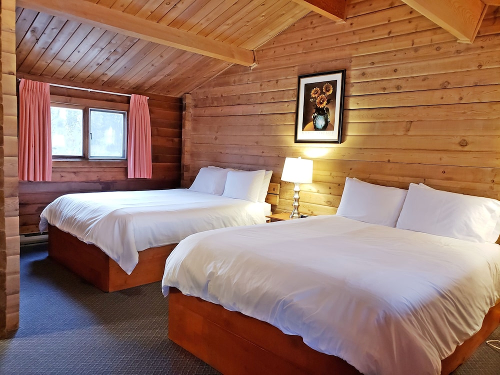 Standard Room, 2 Queen Beds photo 1