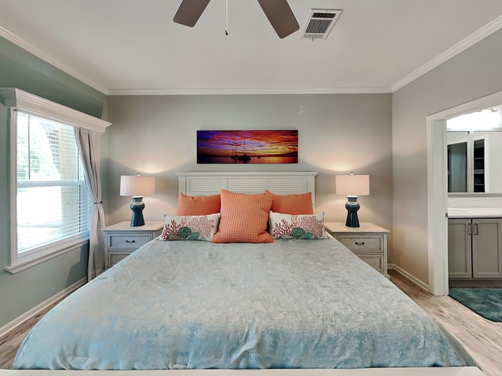 House, Multiple Beds, Pool Access, Pool View (Blue Heron Nest)