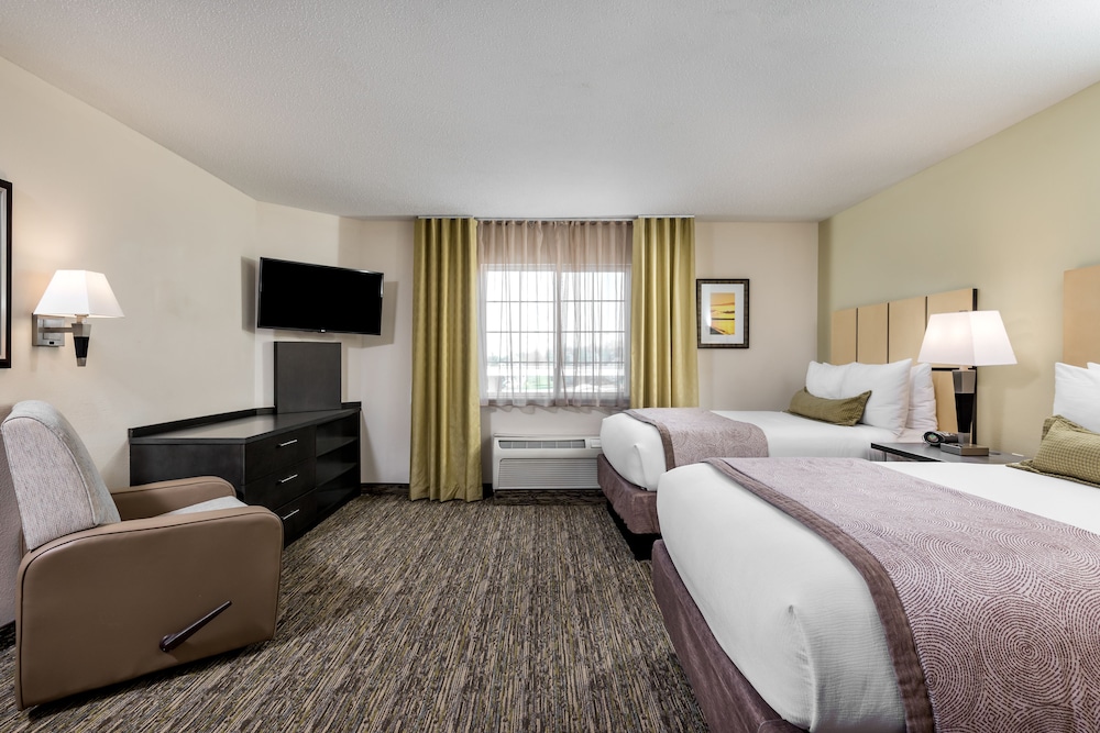 Studio Suite, 2 Double Beds, Accessible Bathtub (Mobility) - Photo 3