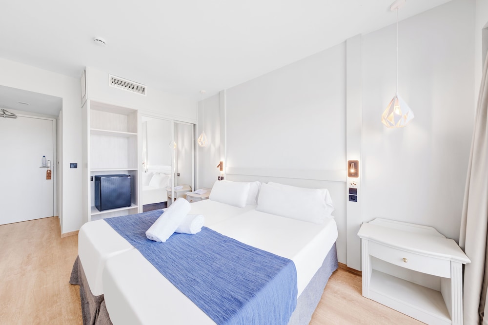 Standard Double Room, Balcony - Photo 2