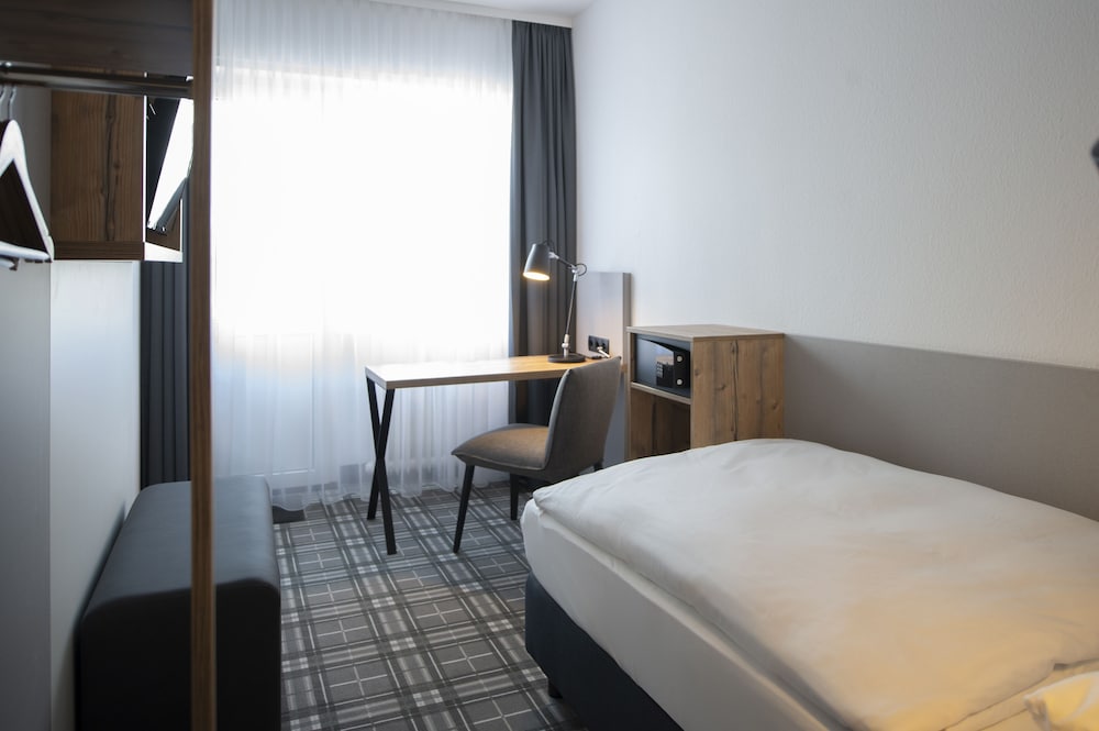 Basic Single Room