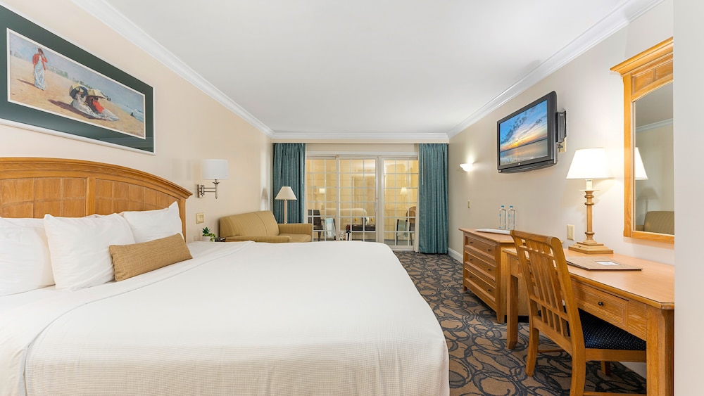 Room, 1 King Bed with Sofa bed (NON-RENOVATED)
