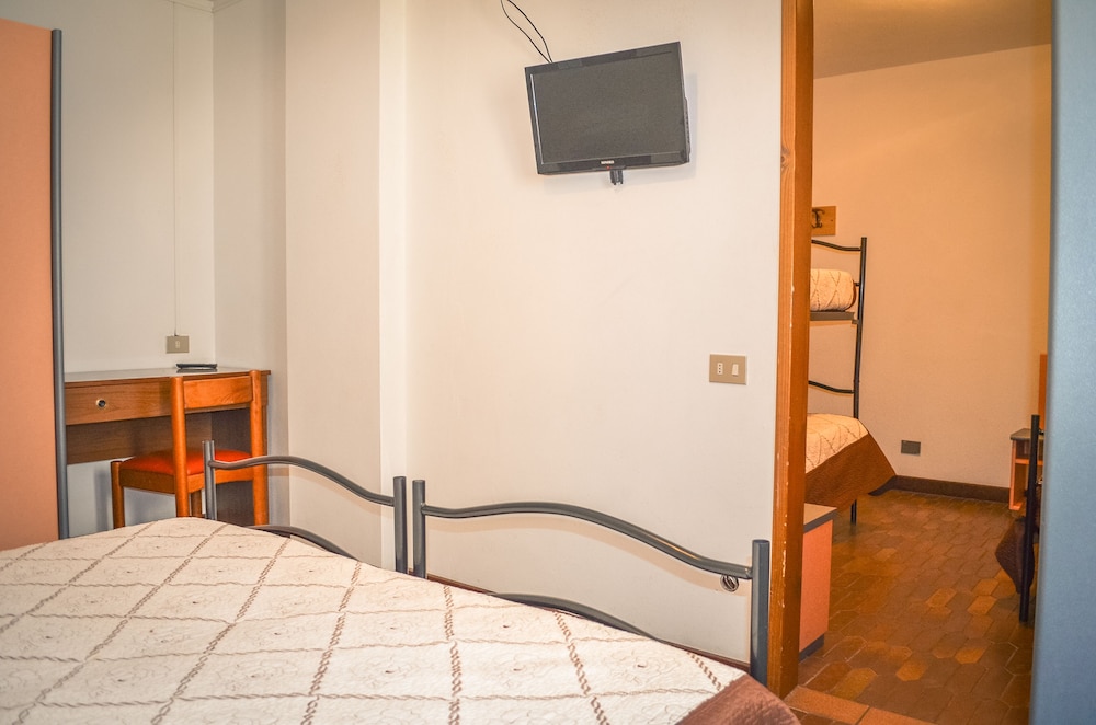 Standard Quadruple Room photo 1