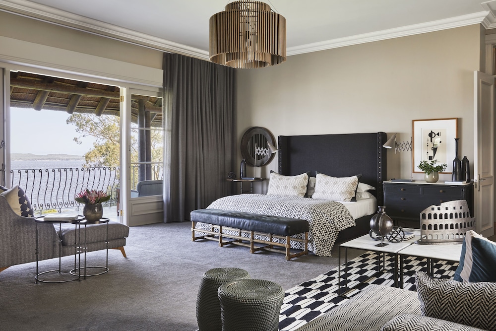 Waterfall Suite photo 1