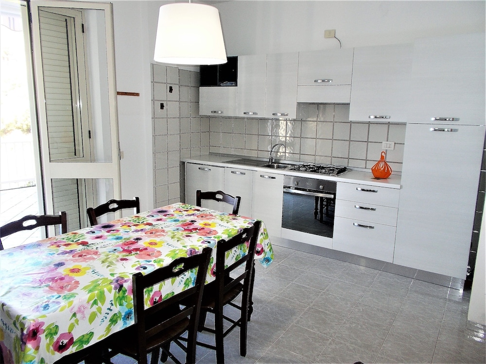 Basic Apartment, 2 Bedrooms, Sea View photo 1