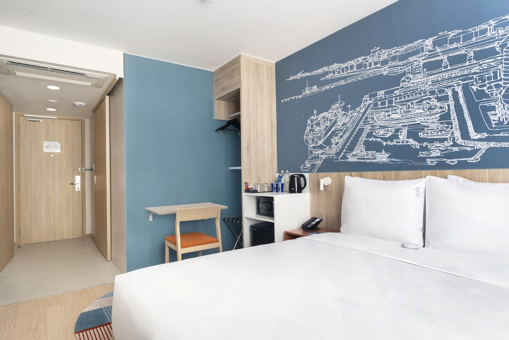 Standard Room, 1 Queen Bed, Accessible (Free Breakfast) photo 3