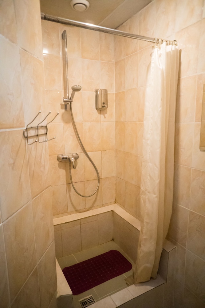 Shared Dormitory, Men only (6 beds) photo 2