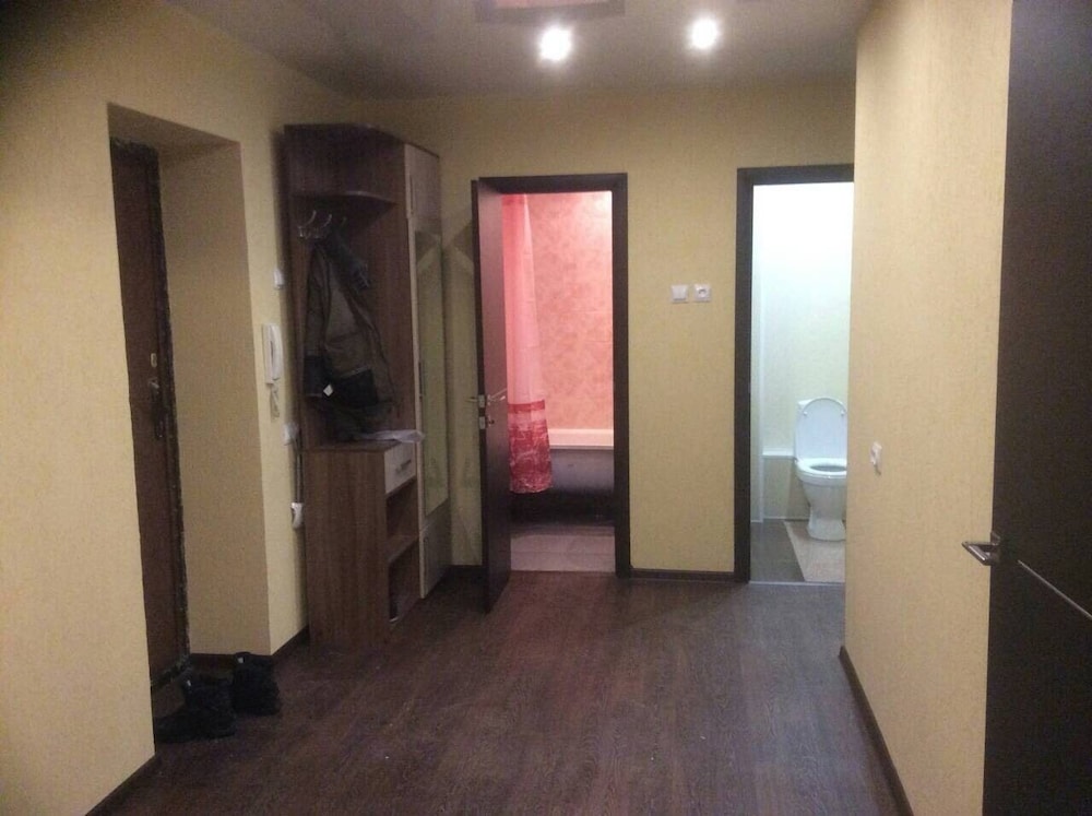 Apartment photo 2