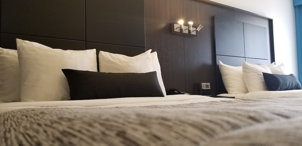 Standard Room, 2 Queen Beds, Non Smoking, Refrigerator (Shower only)