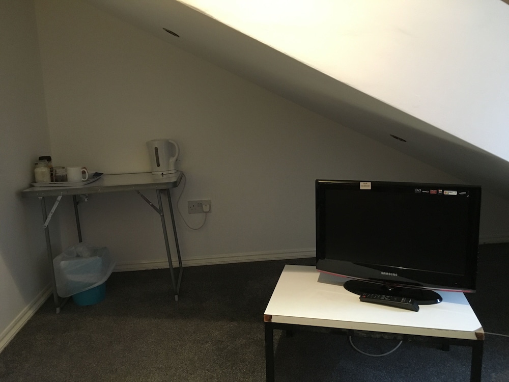 Basic Single Room photo 2