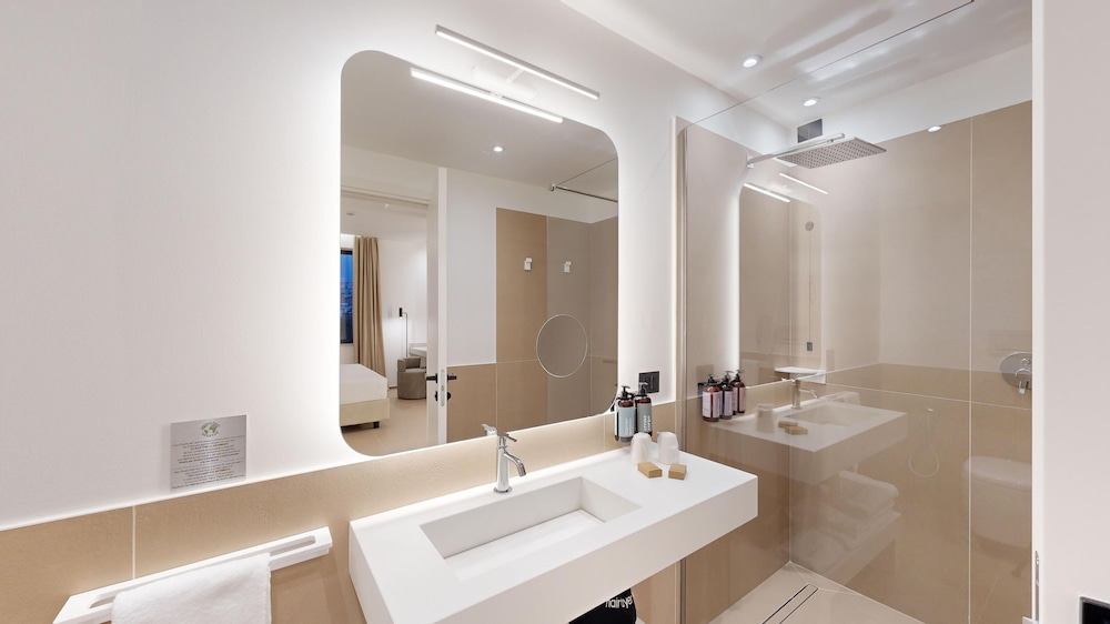Superior Panoramic View Luxury Room photo 3