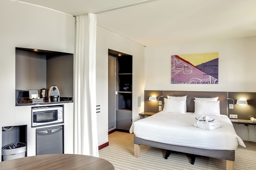 Executive Triple Room, 1 Double Bed with Sofa bed photo 2