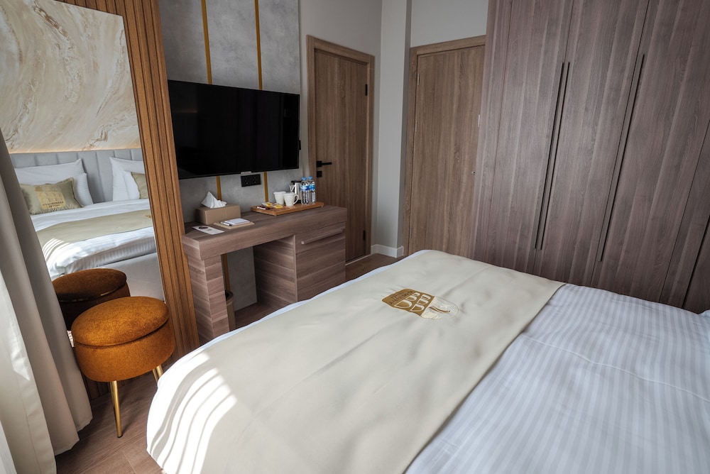 Standard Room, Non Smoking, City View photo 3
