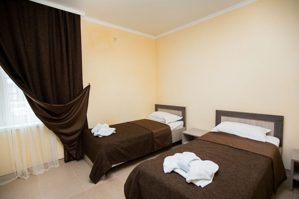 Comfort Double Or Twin Room, 1 Queen Bed, Courtyard View photo 1