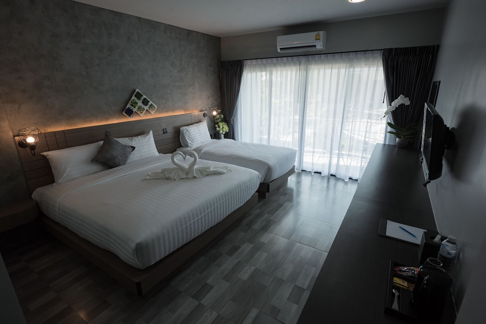 Twin Room - Photo 3