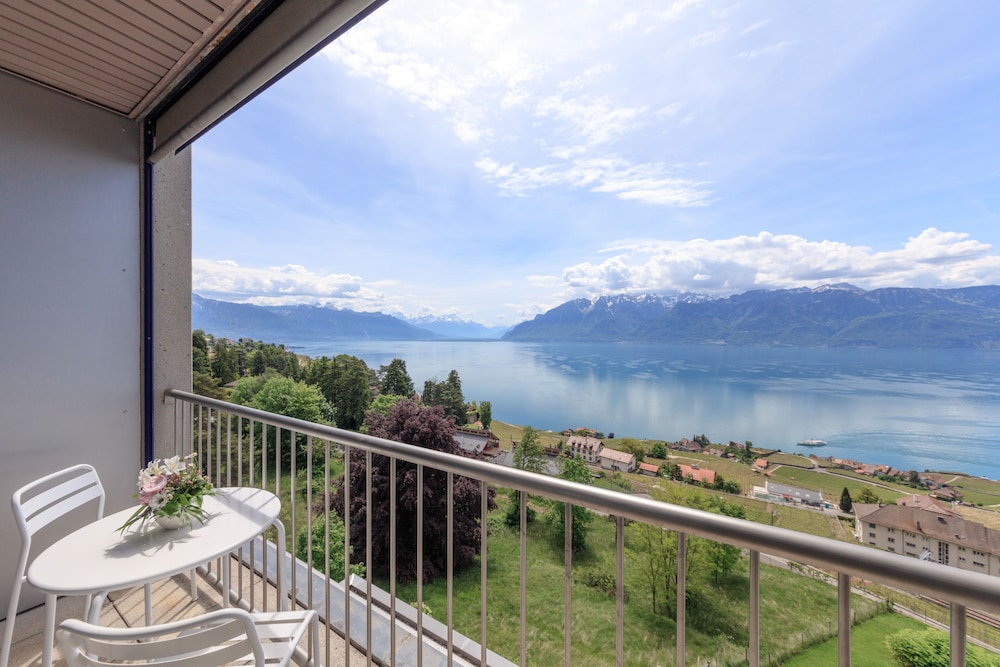 Superior Double Room, Balcony, Lake View - Photo 4