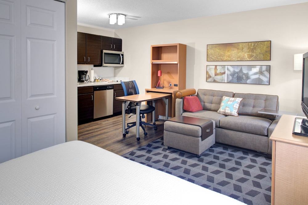 Studio, 2 Double Beds - Photo 6