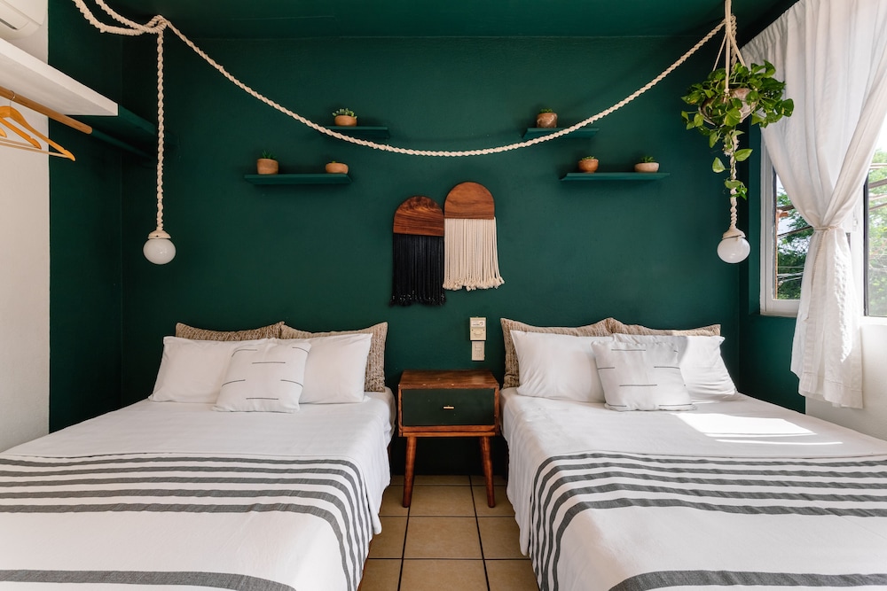 Basic Twin Room, 2 Double Beds photo 2
