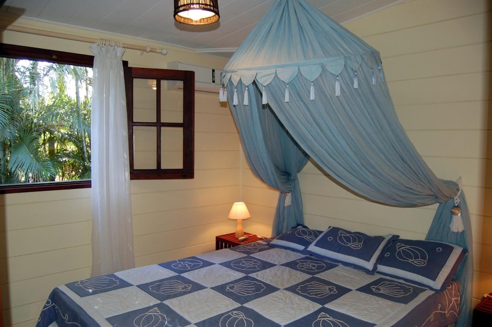 Bungalow (YLANG 2) photo 2