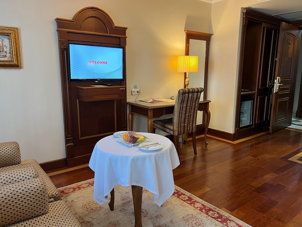 Executive Suite photo 3