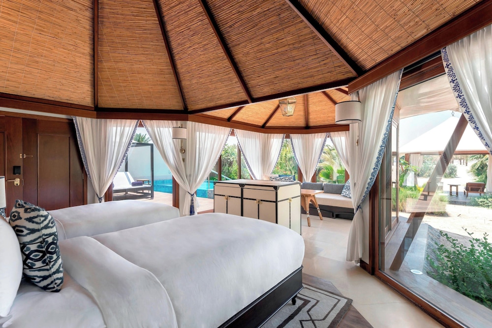 Al Bahar Tented Villa, 1 Bedroom Villa, 1 Twin, Sofa bed, Beach front access, Pool cabana photo 2