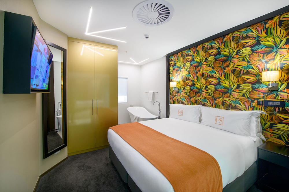King Suite - Photo 1